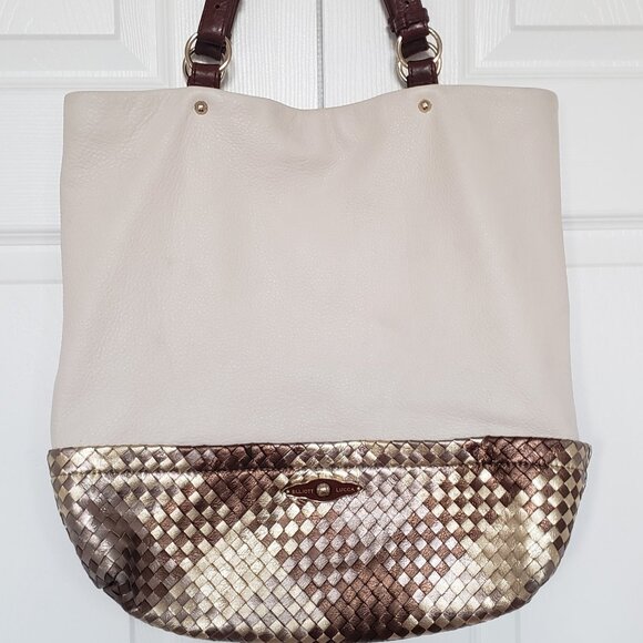 ELLIOTT LUCCA BIG WHITE PEBBLED LEATHER  BAG WITH GOLD TONES DECORATION. - Picture 11 of 12